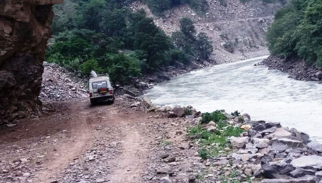 कर्णाली करिडोरले गति लिदैं 